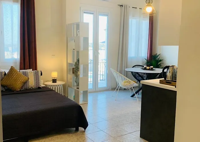 Apartment Caesar Deluxe In Ermoupoli