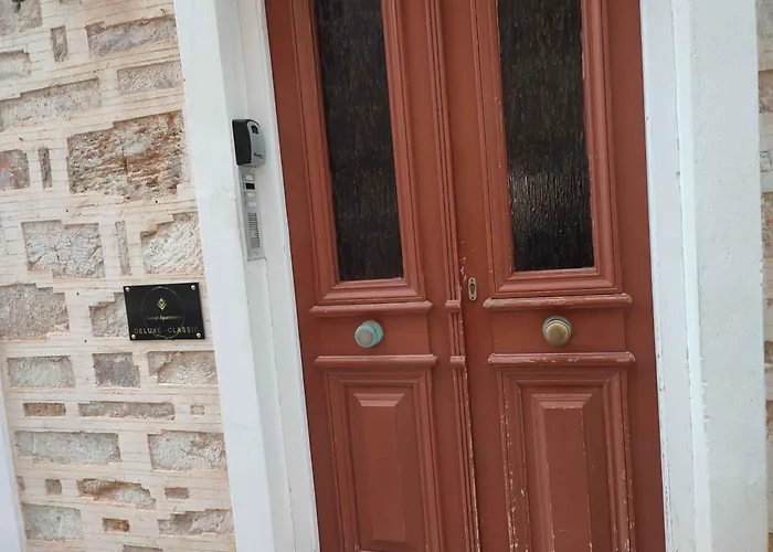 Caesar Deluxe In Ermoupoli