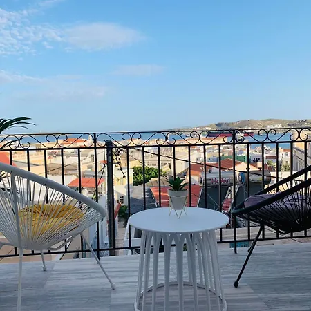 Caesar Deluxe In Hermópolis